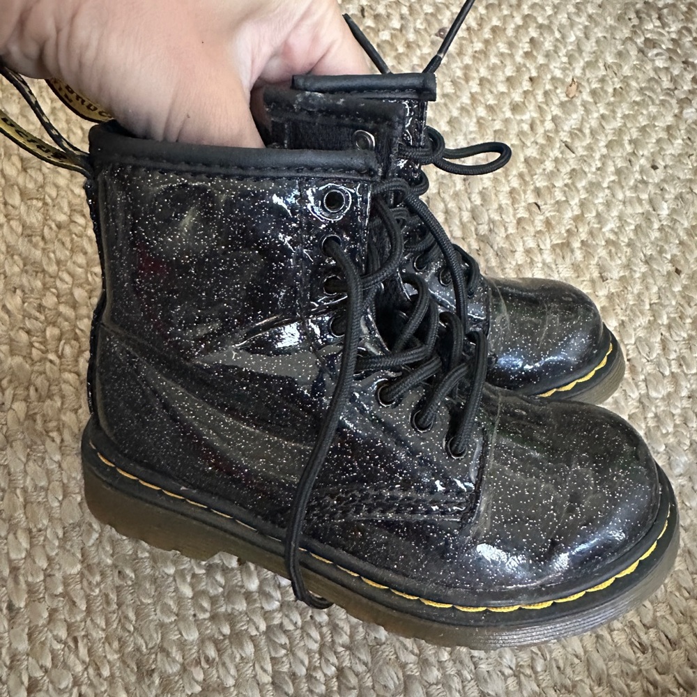 Dr. Martens Toddler Black Glitter Lace-Up Boots Sz 8